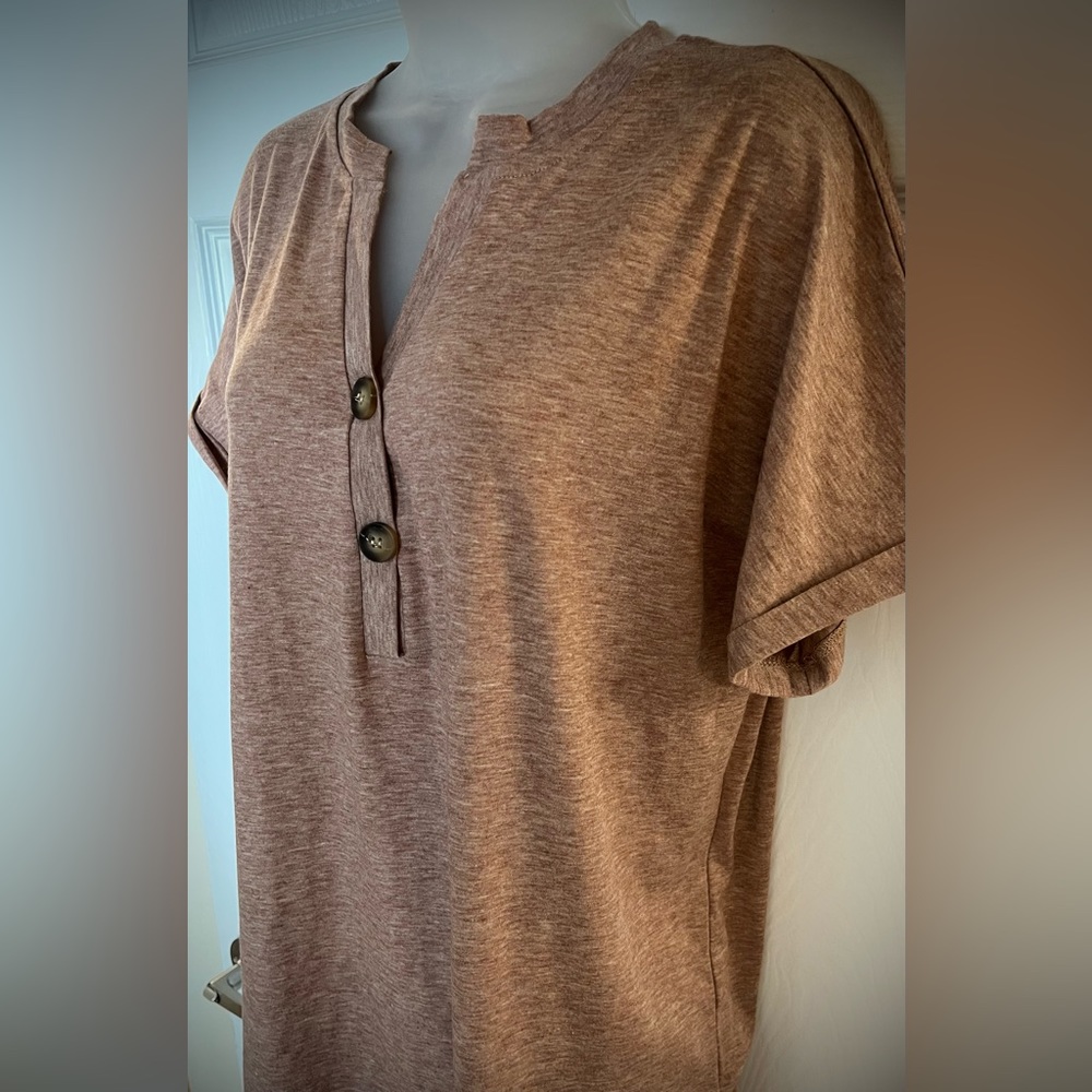 Henley style tee NWOT